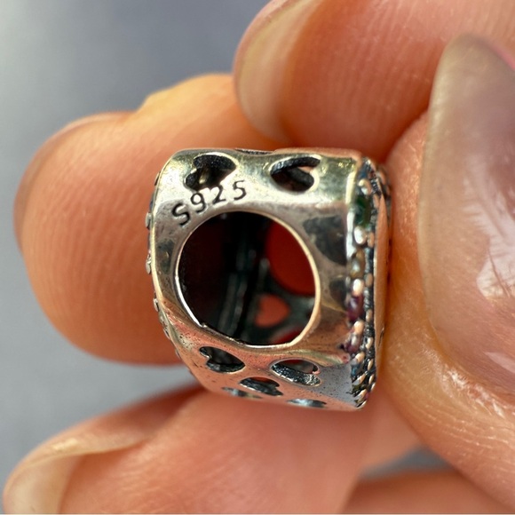 Charm "Love My Sister" with embedded multicolored rhinestones and little hearts - Picture 13 of 14